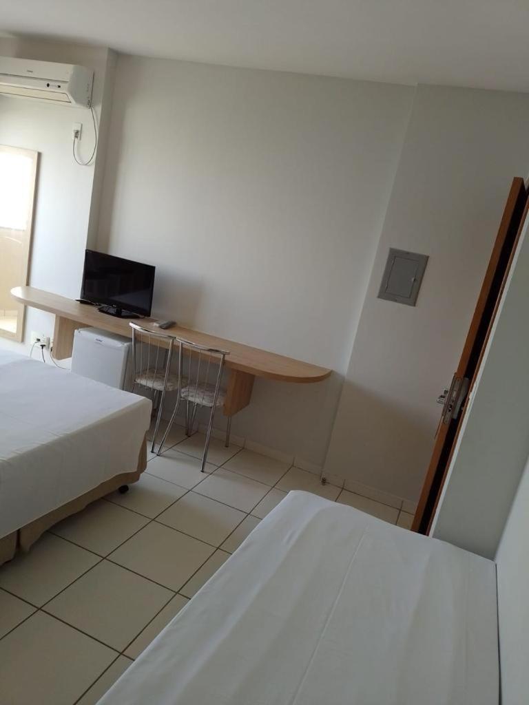Golden Dolphin Express - Viva Ferias Apartment Caldas Novas Exterior foto